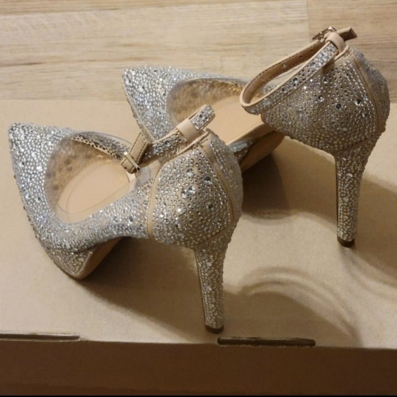 Jessica Simpson Ormanda2 Blinged-out Rhinestone Embellished Platform Pump - Picture 7 of 12